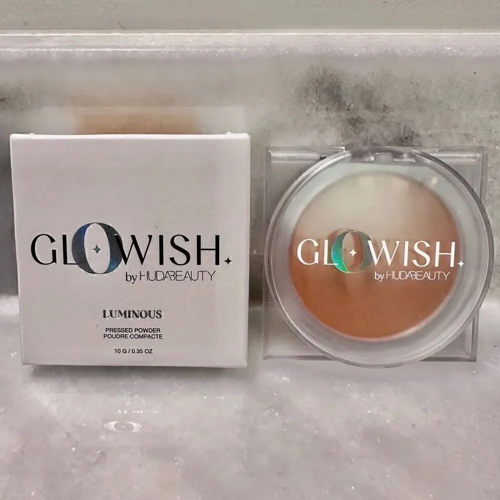 NWT GloWish By Huda Beauty 06 Medium Tan Luminous Pressed Powder 0.35oz